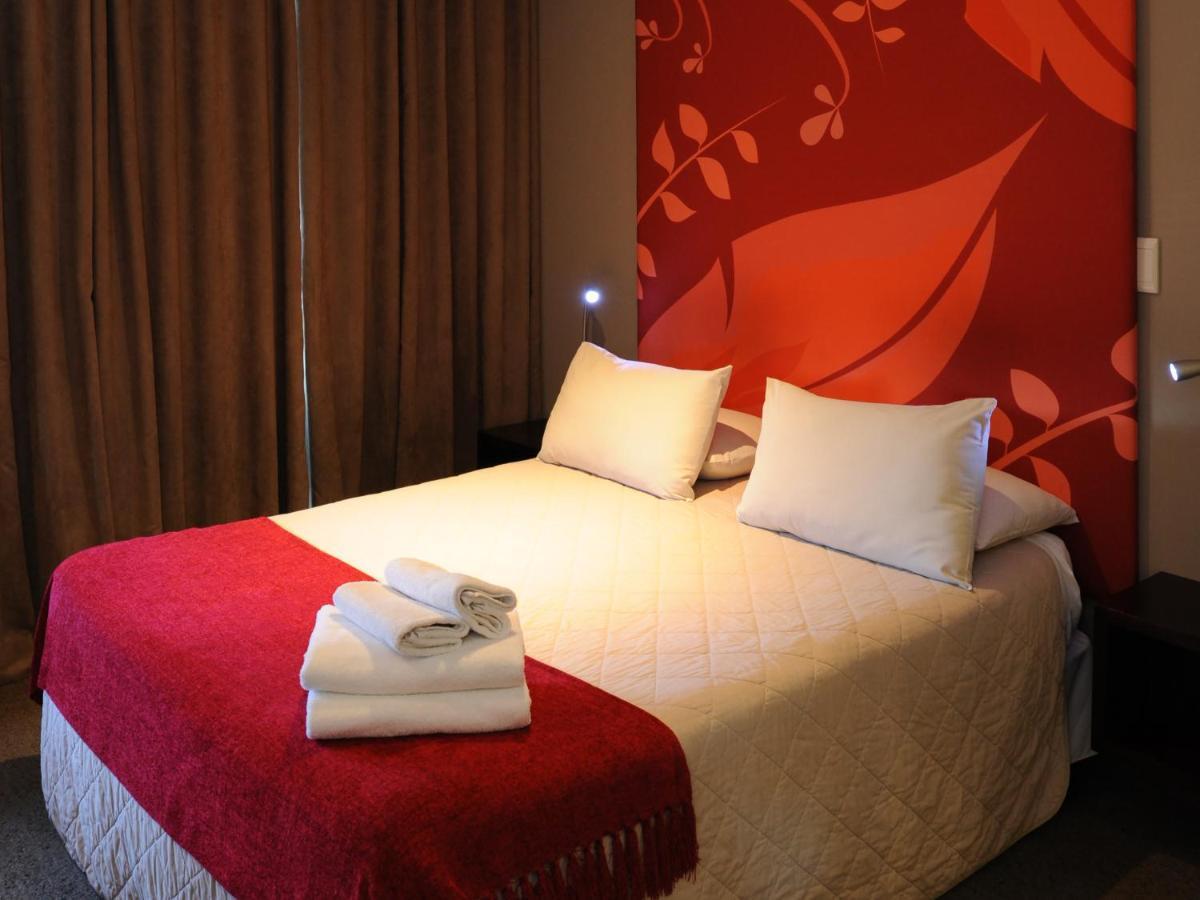 Aha Bloemfontein Hotel Bagian luar foto
