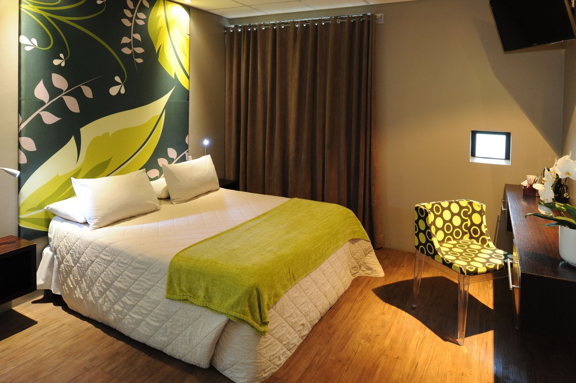 Aha Bloemfontein Hotel Bagian luar foto